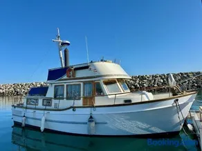 Nuit de quiétude sur un bateau et dans l'eau - Image 1