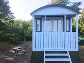 Tiny Beach House - Image 1