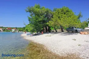 Apartments by the sea Loviste, Peljesac - 262 - Image 5