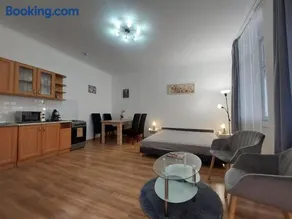 Kincstár Apartmanok - Image 1