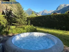 5 bedroom house - swimming pool - jacuzzi - center of town - Image 4
