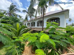 Siri Beach Lodge - Image 2