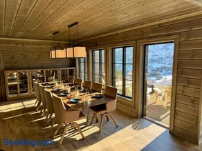 Luxurious chalet for family and friends - Image 3