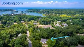 West Falmouth Family Retreat Near Chapoquoit Beach - Image 2