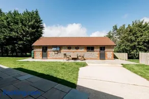 Peaceful Hideaway in South Downs - Image 1