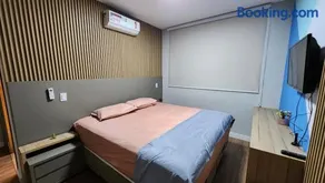 Villa Privada de Luxo com Piscina Refugio para Familias em Maringa - Image 1