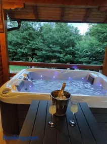 Luxury Love Cottage Spa- privatni jacuzzi &sauna , mir i privatnost - Image 4