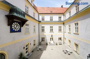Schloss Gumpoldskirchen - Image 5