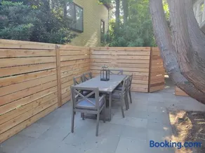 Modern Craftsman Garden Patio in Georgetown - Image 1