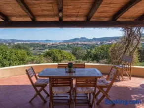 Villa immersa nel verde con meravigliosa vista mare - Image 2