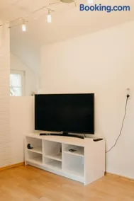 A cozy home away from home - Image 3