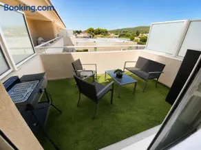 Studio cosy climatisé avec piscine parking Centre de Brignoles - Image 2