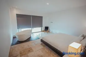 La Amada condo with Marina View - Image 4