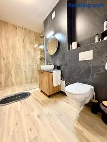 Vlad Apartament Coresi - Image 4
