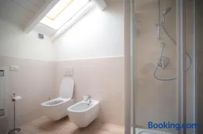 Comonfive Apartments - Image 3