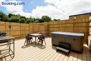 Hannafore Cottage - Image 2