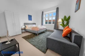 2 Bedroom Apartments, free Parking, Kitchen, Smart TV - Image 2