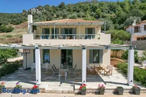 Villa Santa Friday - Image 2