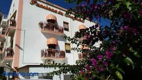 La Scogliera Bed & Breakfast - Image 5
