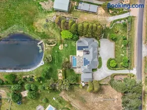 Southern Highland Estate, Private Rural Oasis. - Image 5