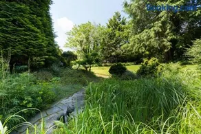 Appartement dans une Villa de Prestige avec Étangs et Serre - Image 3