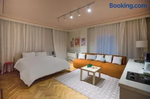 NicheNookStays - Image 3
