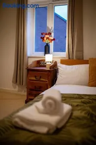 Plough House - Andover - Image 4