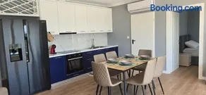 Villa Aleksander Family House with Pool & BBQ - Image 3