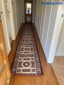 Golden Street Cottage - Image 4
