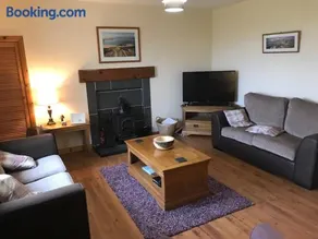 Harsgeir View Holiday Cottage -Wifi Go green - Image 3