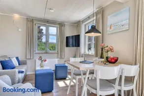 Ferienhaus Auszeit 14 Feriendorf Klein Stresow Rügen by ruyastay - Image 3