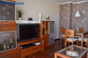Apartamento con vistas y piscina - Image 3
