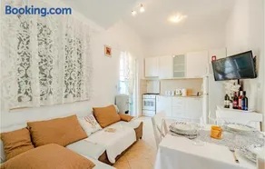 2 Bedroom Stunning Apartment In Osobljava - Image 4