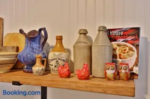 Chittenden Farmhouse - Historic 4BR, 2BA, 20 Min to Skiing, 7 Min to Mountaintop Resort - Image 3