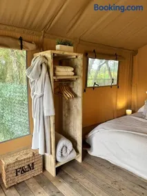 Kingfisher Safari Tent - Image 5