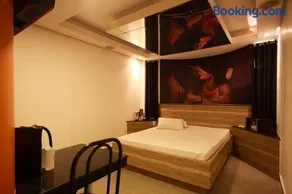 Luna Motel - Image 2