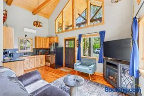 Mt Hood Cabin Hot Tub Fire Pit Dog-Friendly - Image 2