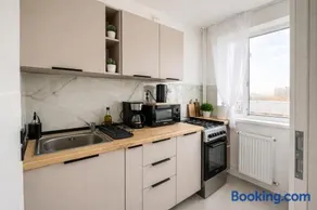City View Studio Near Metro - Bucharest - Image 1