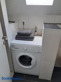 Wunderschönes 2 Zimmer Apartment inkl. Parkplatz - Image 2