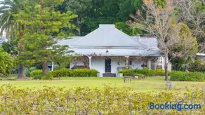 Pooles Rock Vineyard Accommodation - Image 1