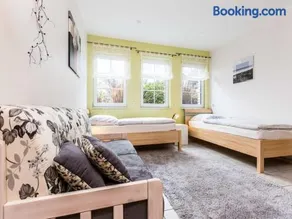 Apartment in Bergisch Gladbach - Image 1