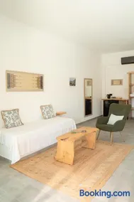 Thyme Suite - Image 1