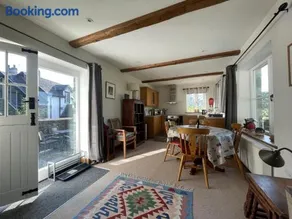 Deer Close Cottage - Image 5