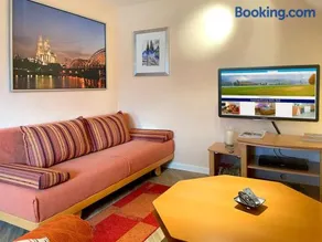 Ferienwohnung Köln-Poll - Image 3