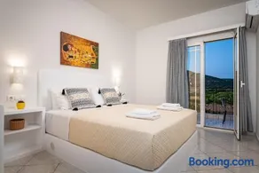 Naftilos Dryoussa Apartments - Image 1