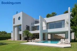 Ixian Hilltop Villa - Image 5