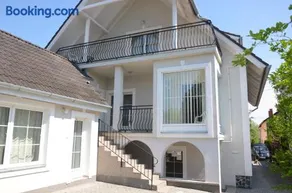 Villa Ladver - Image 1