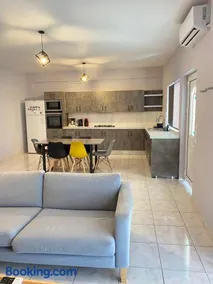Nafplio Boutique Apartment - Image 2