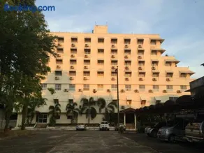 Paradorn Inn - Image 1