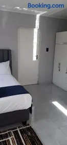 RoomIsGood - Image 1